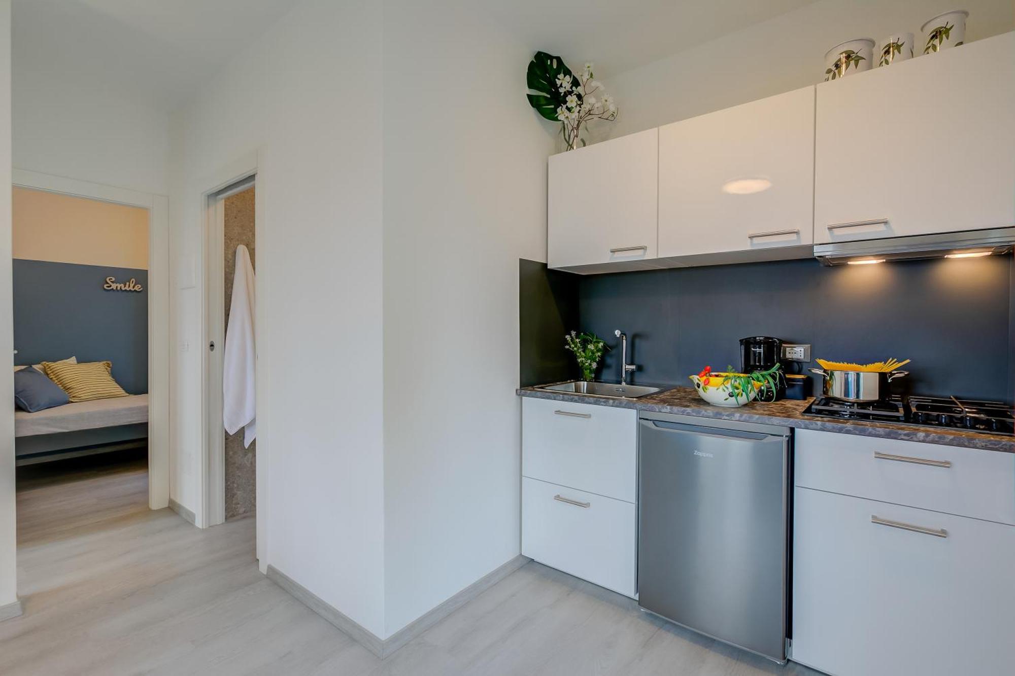 فيلا Relais Nanzello Garda Living 1 And 2 ليمونِ سول غاردا المظهر الخارجي الصورة