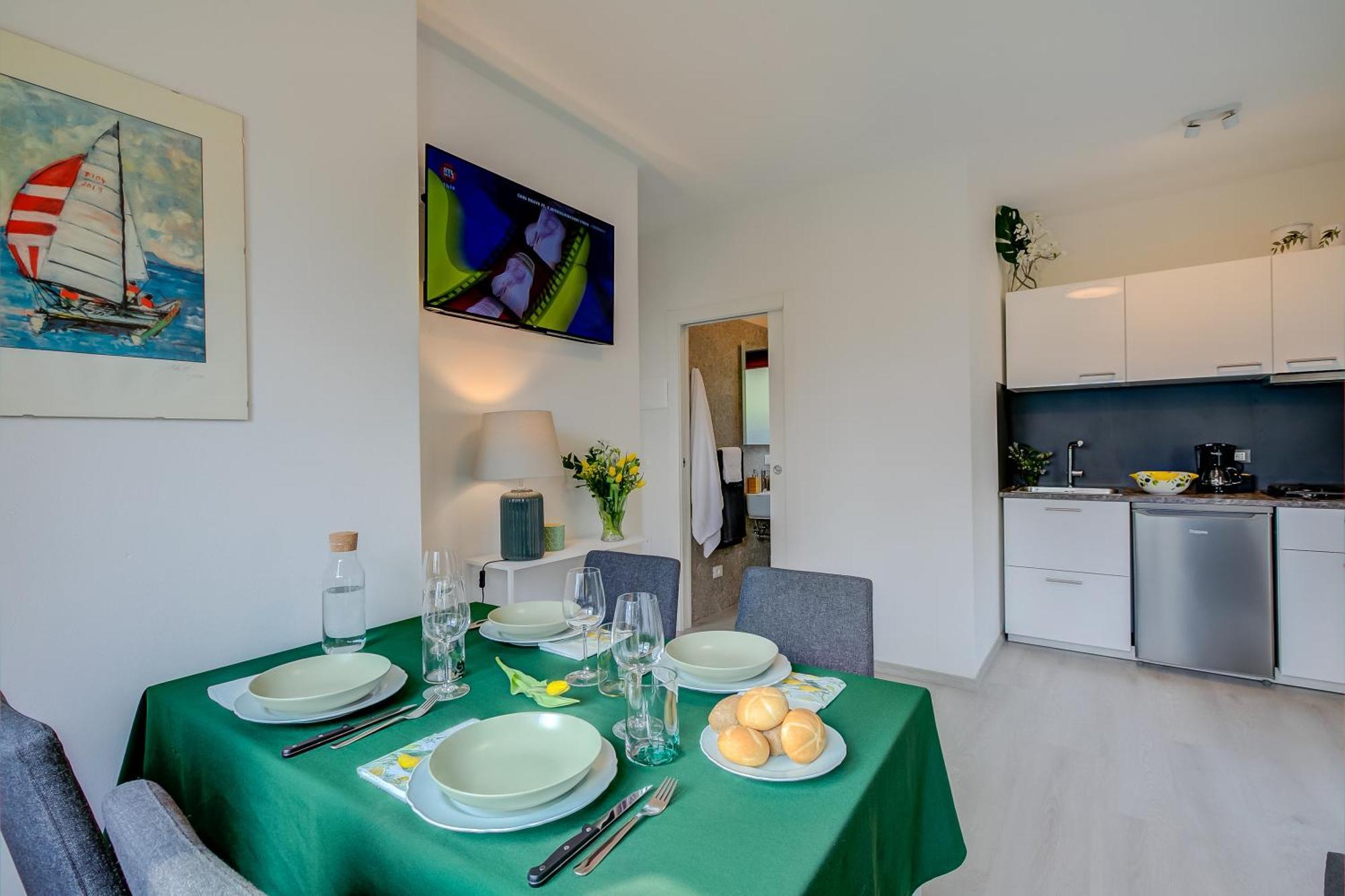 فيلا Relais Nanzello Garda Living 1 And 2 ليمونِ سول غاردا المظهر الخارجي الصورة