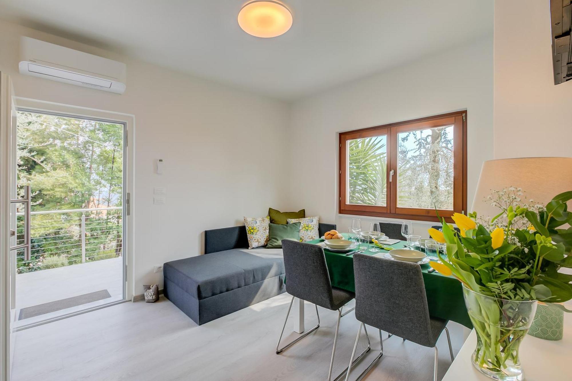 فيلا Relais Nanzello Garda Living 1 And 2 ليمونِ سول غاردا المظهر الخارجي الصورة