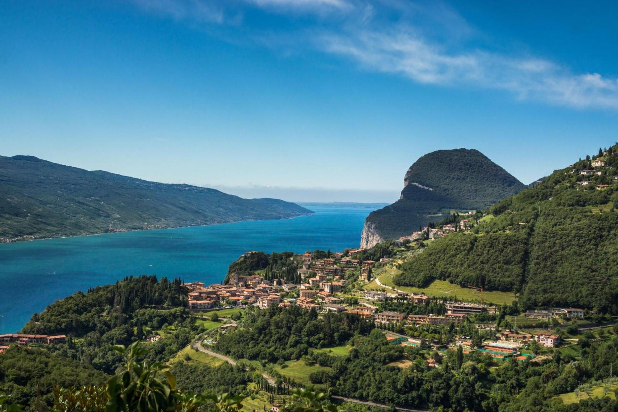 فيلا Relais Nanzello Garda Living 1 And 2 ليمونِ سول غاردا المظهر الخارجي الصورة