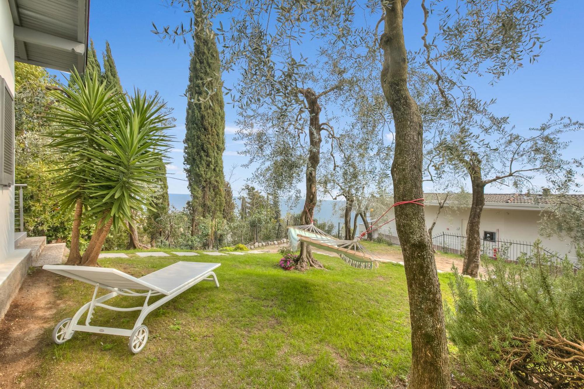 فيلا Relais Nanzello Garda Living 1 And 2 ليمونِ سول غاردا المظهر الخارجي الصورة