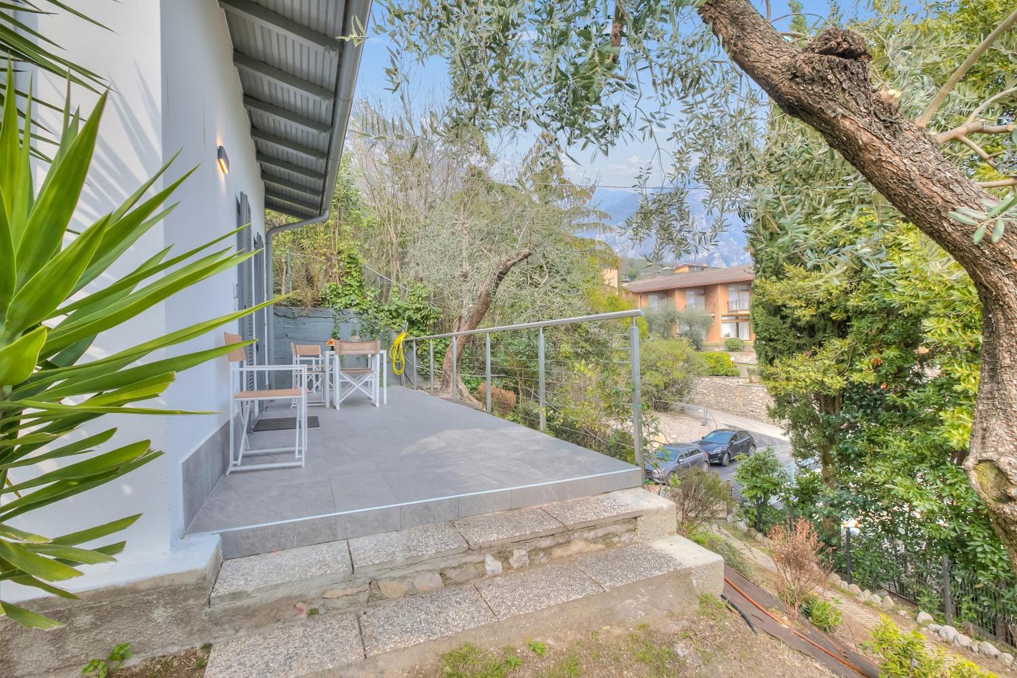 فيلا Relais Nanzello Garda Living 1 And 2 ليمونِ سول غاردا المظهر الخارجي الصورة