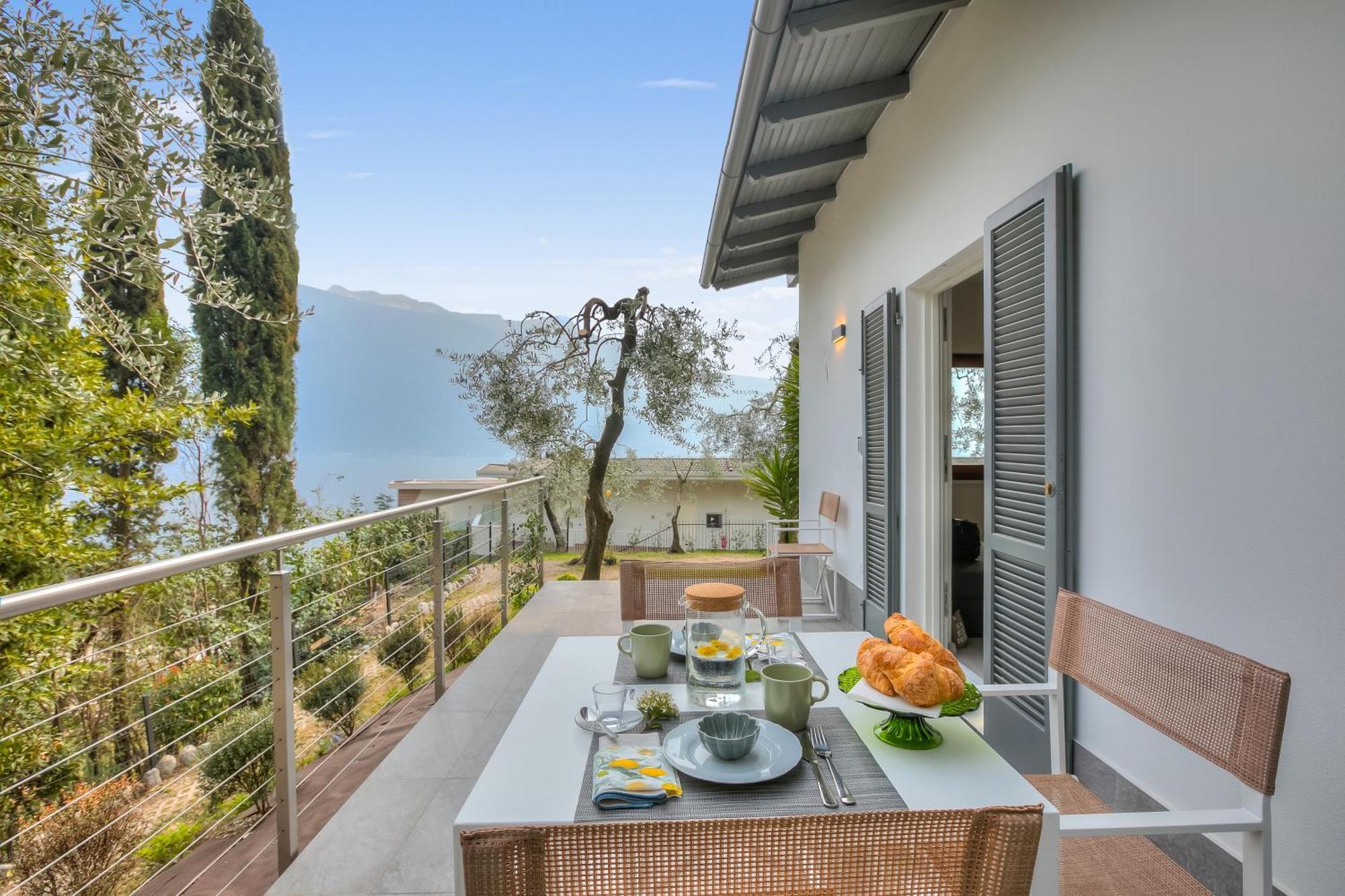 فيلا Relais Nanzello Garda Living 1 And 2 ليمونِ سول غاردا المظهر الخارجي الصورة